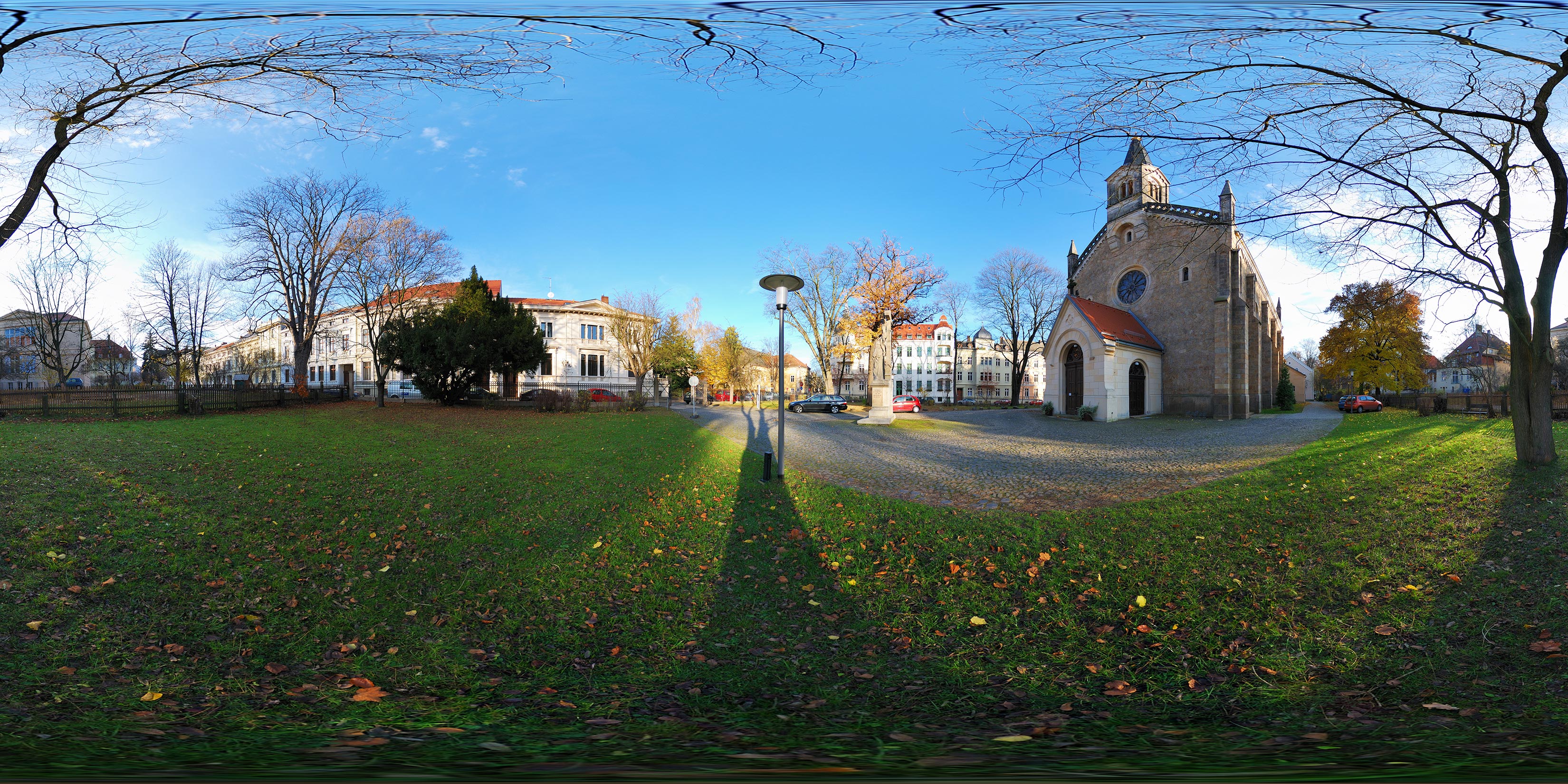 Heilig-Kreuz-Kirche 1