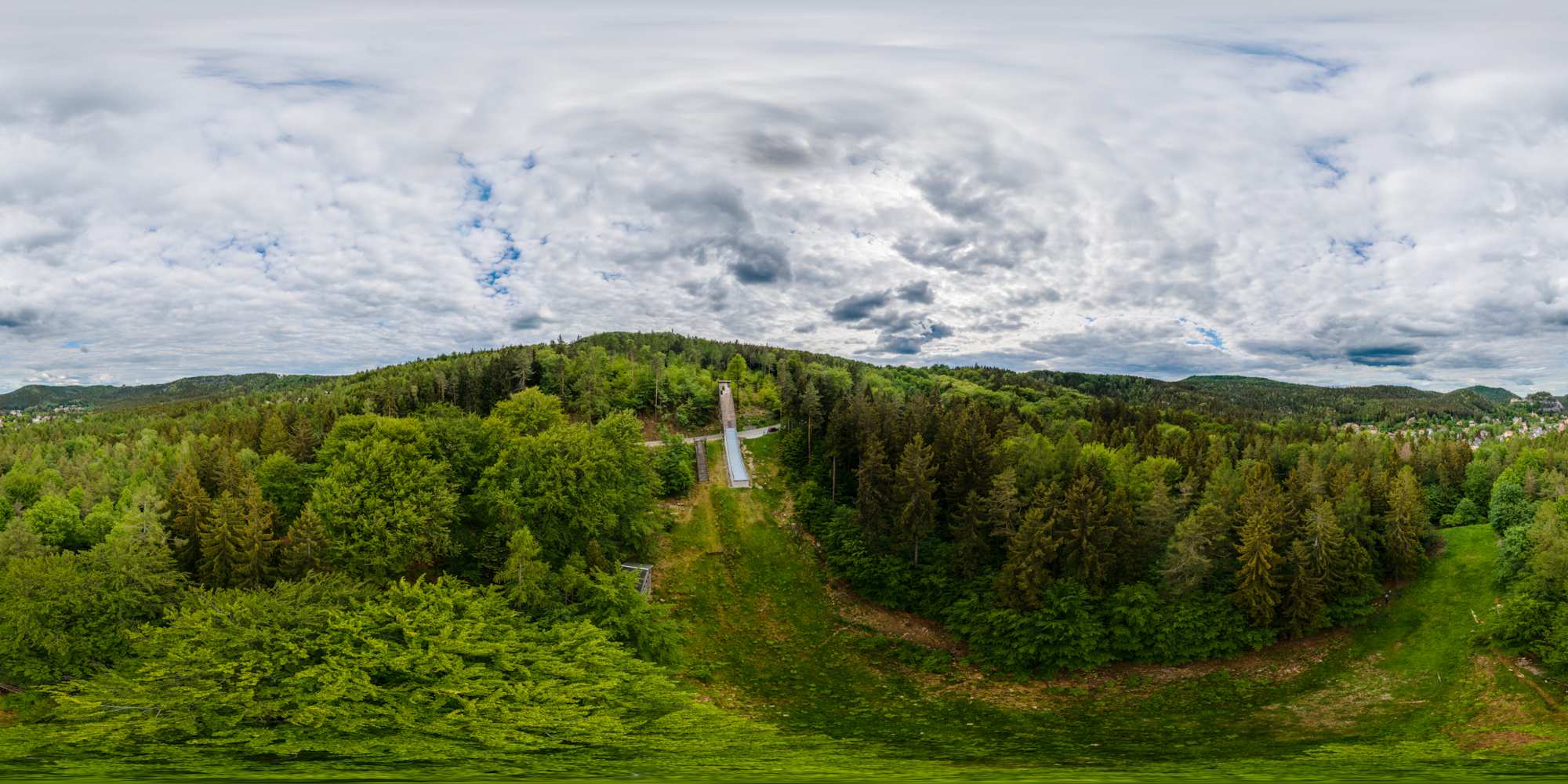 Alte Skischanze an der Rodelbahn
